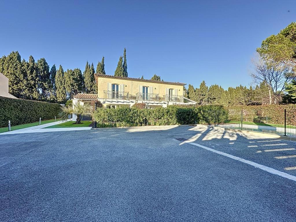 Le Clos De Saint Aygulf Buitenkant foto