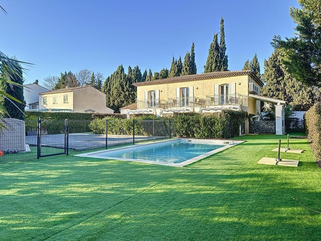 Le Clos De Saint Aygulf Buitenkant foto
